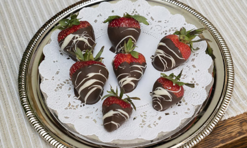 Chocolate Covered Strawberries in Canandaigua, NY | 1840 Inn on the Main